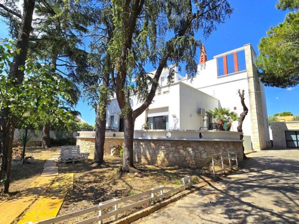 casa indipendente in vendita a Bari in zona Carbonara