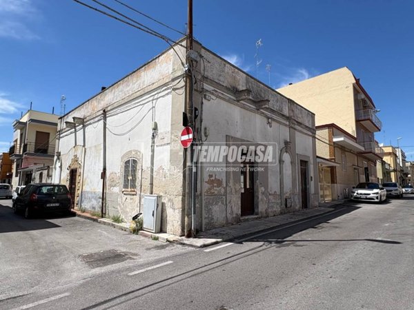 casa indipendente in vendita a Bari in zona Ceglie del Campo