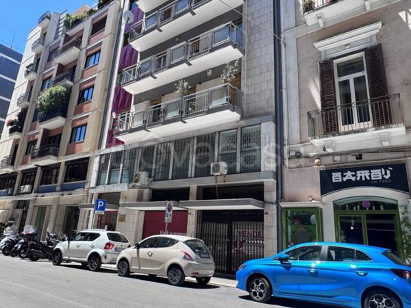 negozio in vendita a Bari in zona Murat