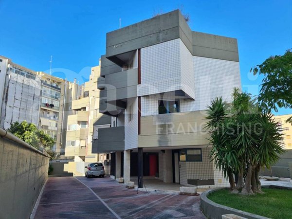 casa indipendente in vendita a Bari in zona Picone