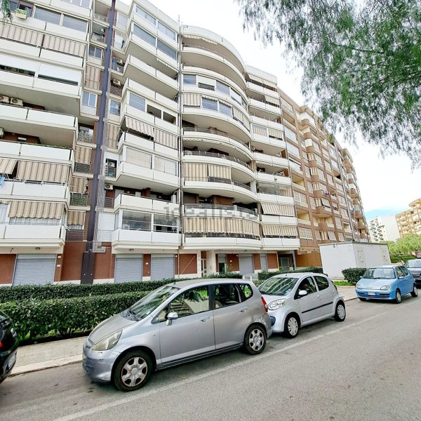 appartamento in vendita a Bari in zona Capo Scardicchio