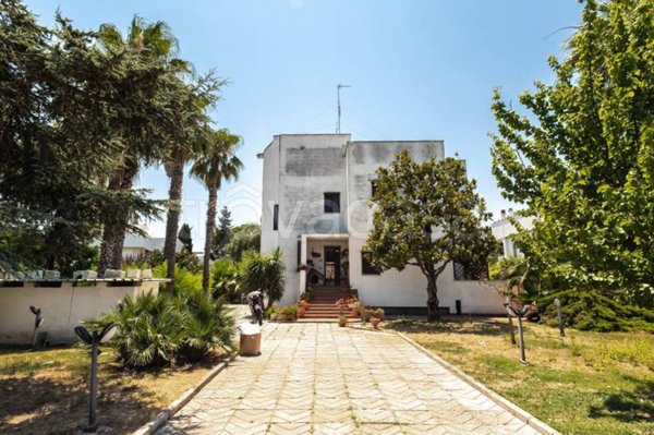 casa indipendente in vendita a Bari in zona Carbonara