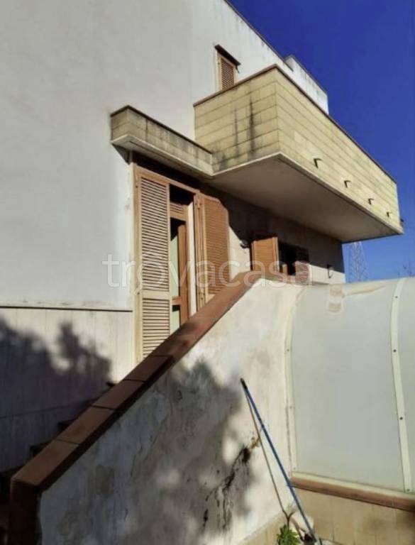 casa indipendente in vendita a Bari in zona Picone