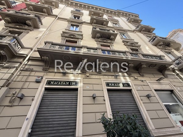 locale commerciale in vendita a Bari in zona Murat
