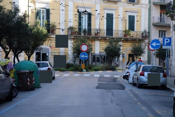 locale commerciale in vendita a Bari in zona Murat