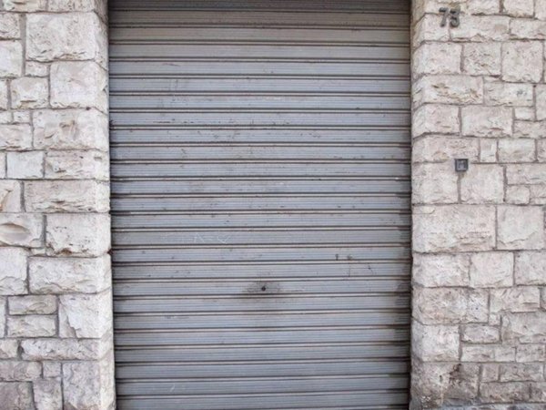 negozio in vendita a Bari in zona San Pasquale
