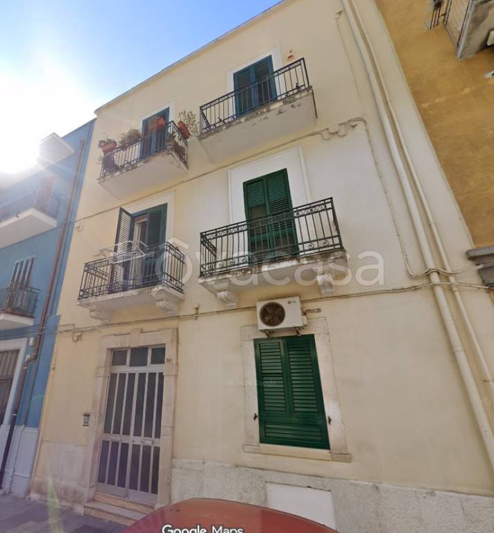 negozio in vendita a Bari in zona Carrassi