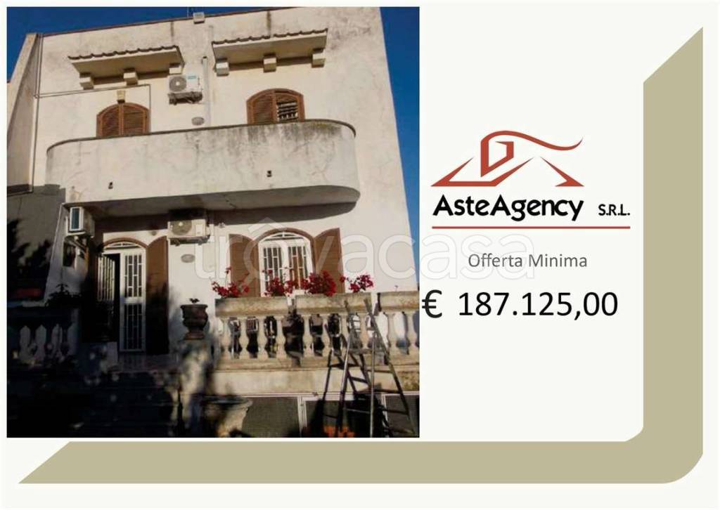 casa indipendente in vendita a Bari in zona Fesca