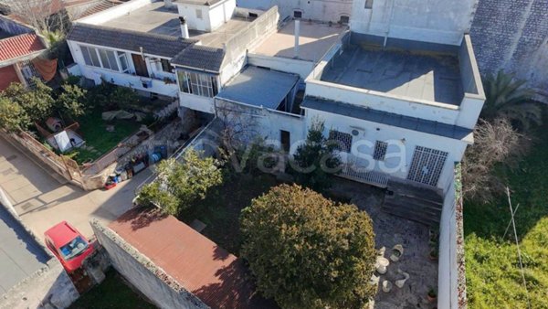 casa indipendente in vendita a Bari in zona Loseto