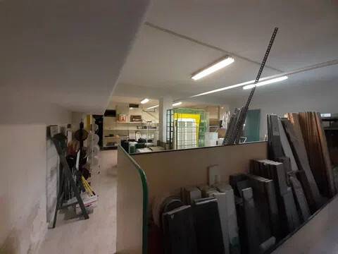 negozio in vendita a Bari in zona Libertà