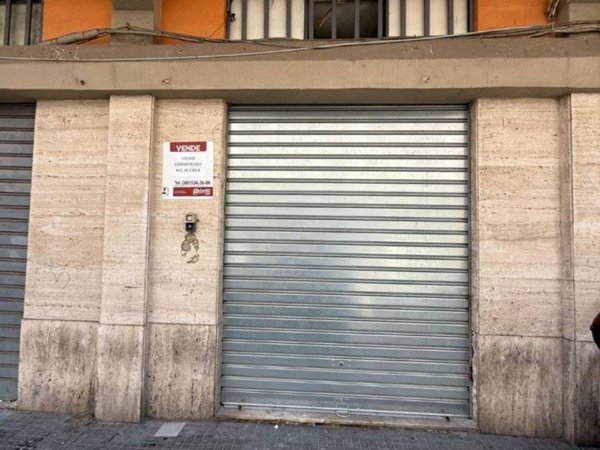 negozio in vendita a Bari in zona Libertà