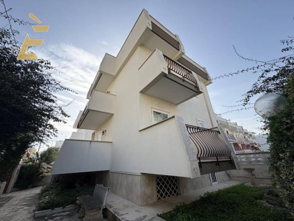 casa indipendente in vendita a Bari in zona Palese/Macchie