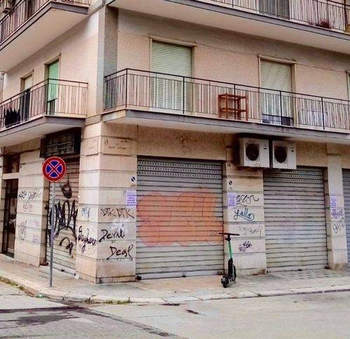 locale commerciale in vendita a Bari in zona San Pasquale