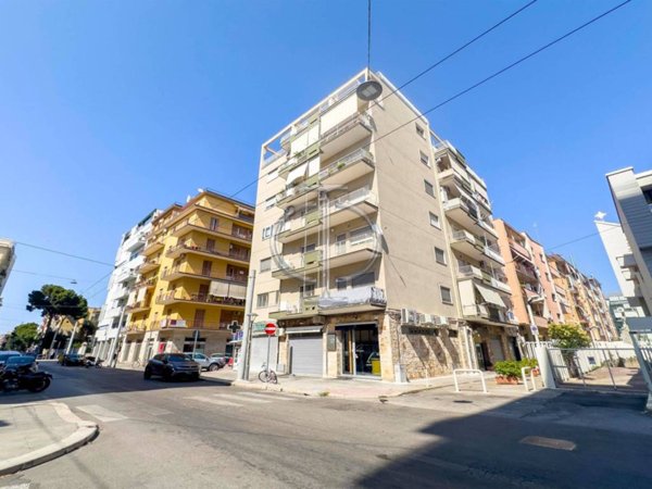 appartamento in vendita a Bari in zona Carrassi