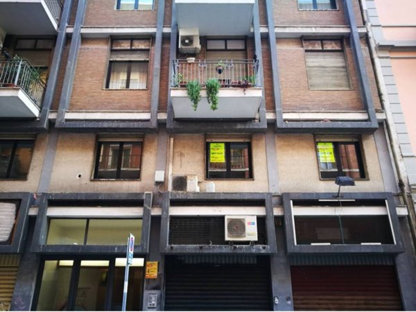 ufficio in vendita a Bari in zona Murat