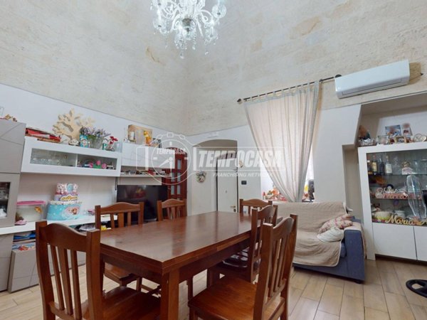 casa indipendente in vendita a Bari in zona Ceglie del Campo
