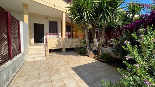 casa indipendente in vendita a Bari in zona Torre a Mare