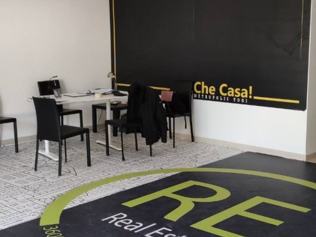 negozio in vendita a Bari in zona San Paolo