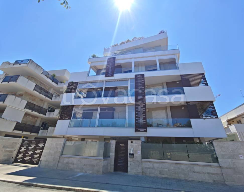 appartamento in vendita a Bari in zona Palese/Macchie