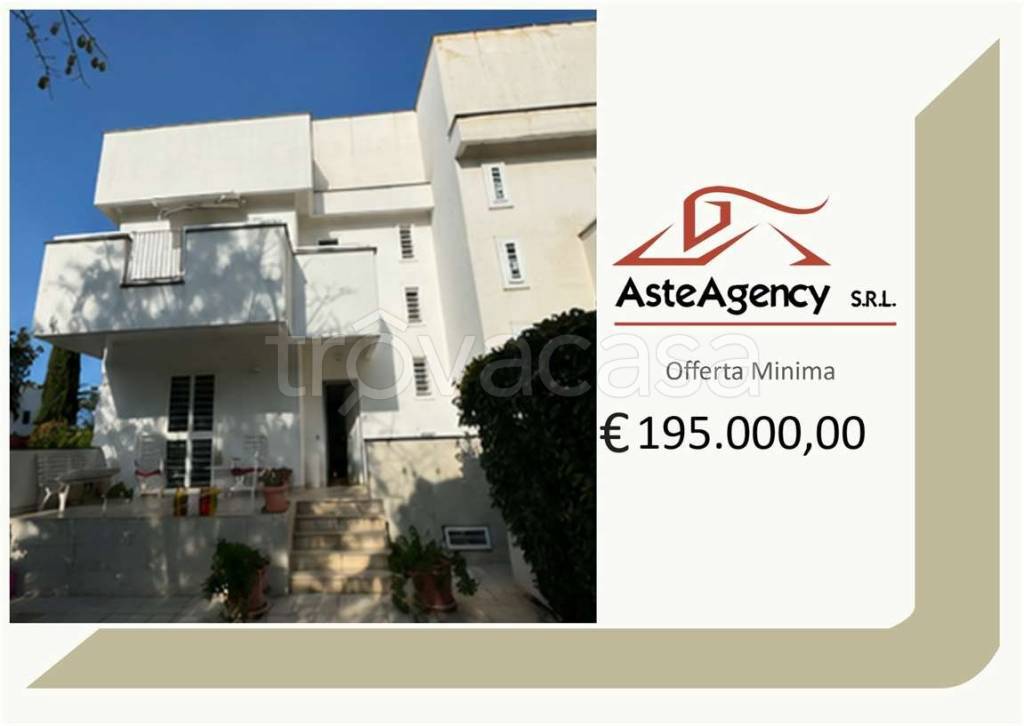 casa indipendente in vendita a Bari in zona Carbonara