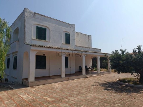 casa indipendente in vendita a Bari in zona Torre a Mare