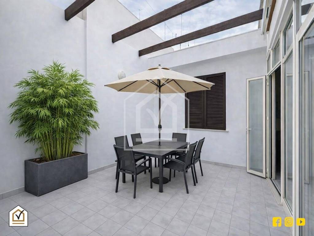 casa indipendente in vendita a Bari in zona Murat