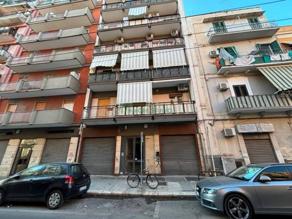 locale di sgombero in vendita a Bari in zona Libertà