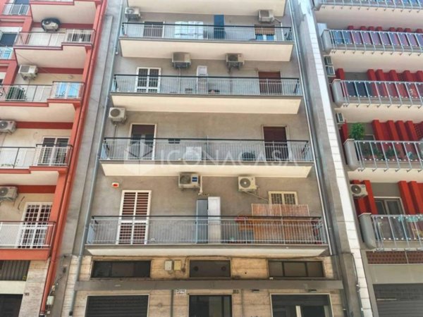 locale commerciale in vendita a Bari in zona Murat