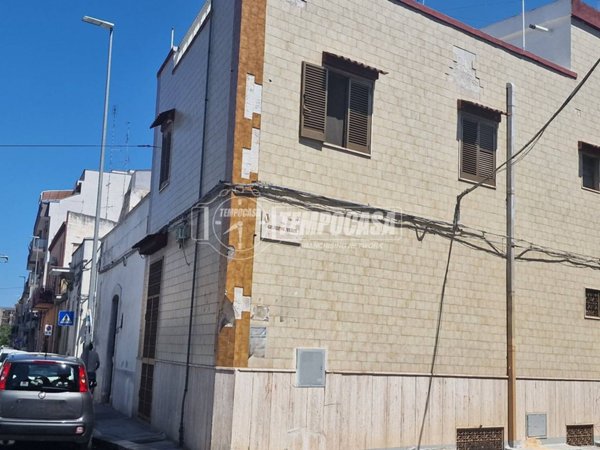 casa indipendente in vendita a Bari in zona Carbonara