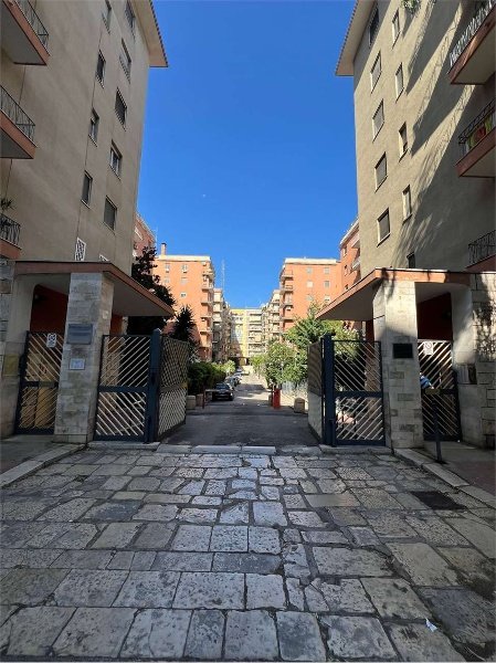 appartamento in vendita a Bari in zona Picone