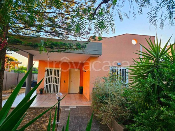 casa indipendente in vendita a Bari in zona Poggiofranco