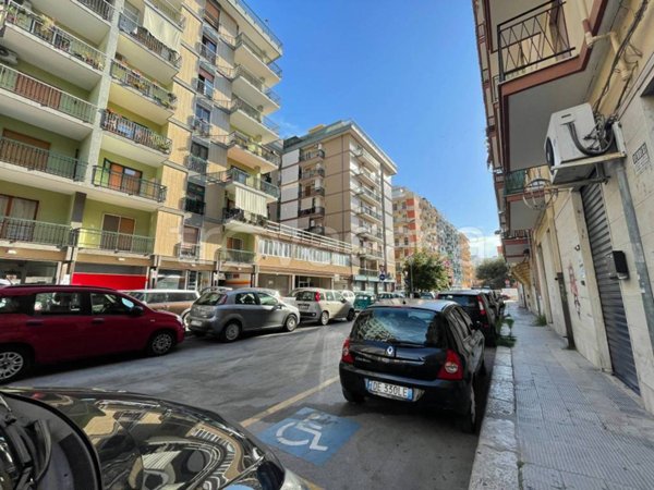 negozio in vendita a Bari in zona San Pasquale
