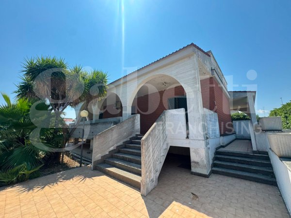 casa indipendente in vendita a Bari in zona Palese/Macchie