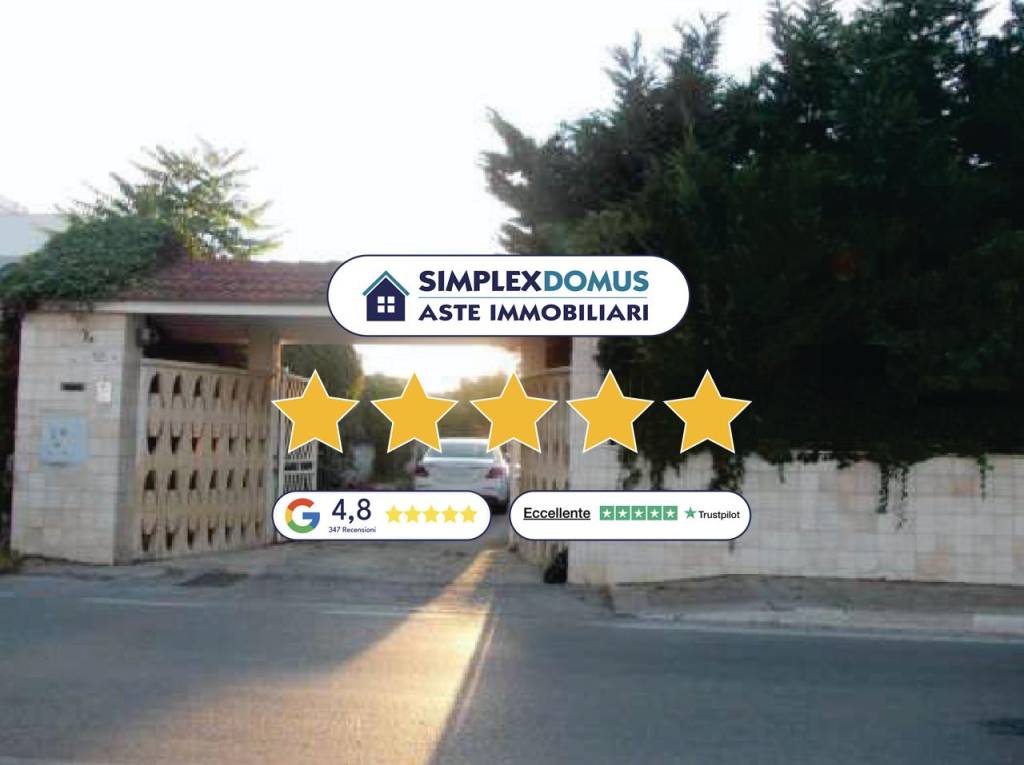 casa indipendente in vendita a Bari in zona Fesca