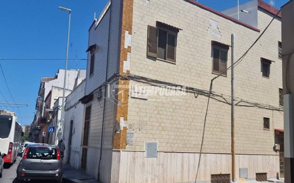 casa indipendente in vendita a Bari in zona Carbonara