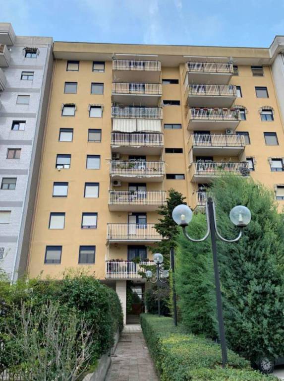 box auto in vendita a Bari in zona Città Vecchia