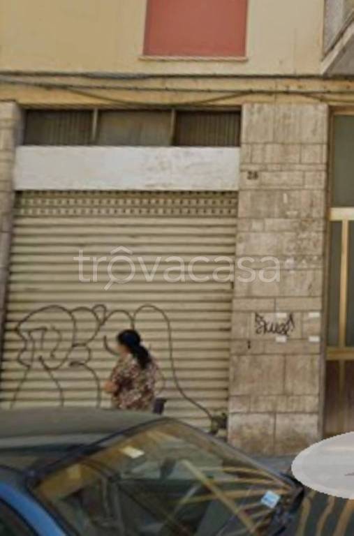 locale commerciale in vendita a Bari in zona Libertà