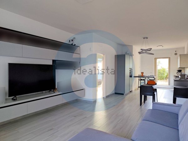 casa indipendente in vendita a Bari in zona Torre a Mare