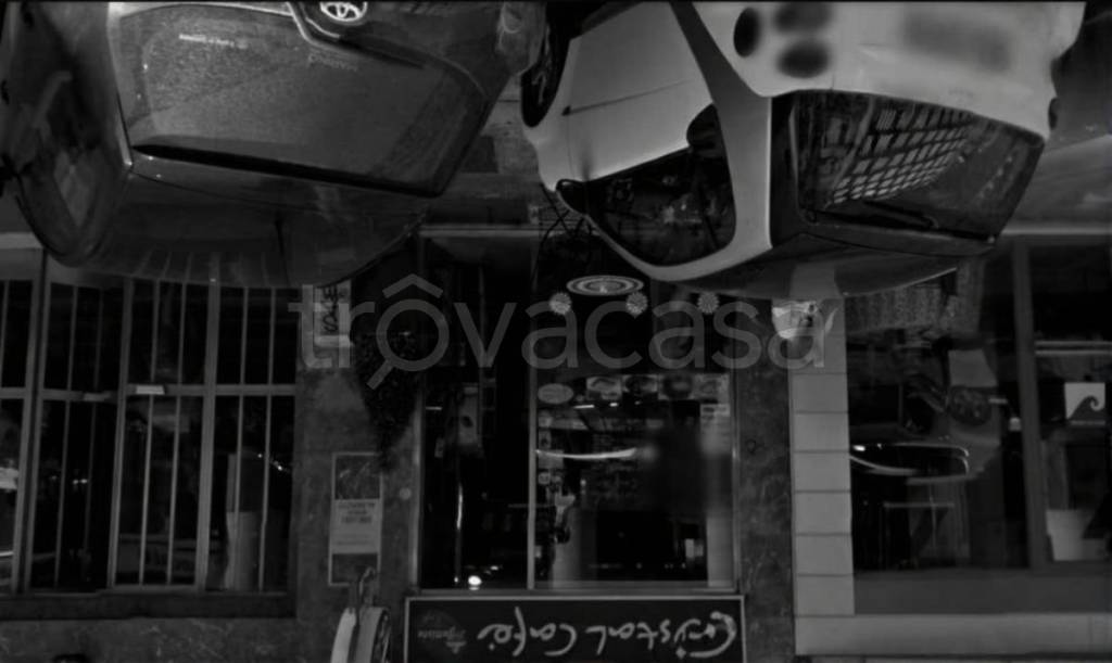 locale commerciale in vendita a Bari in zona Murat