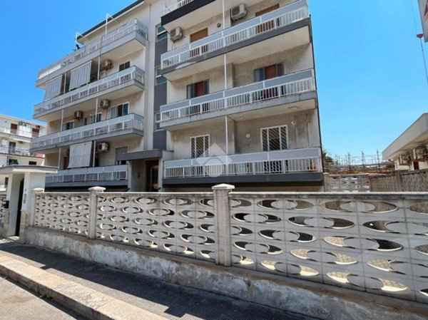 appartamento in vendita a Bari in zona Torre a Mare