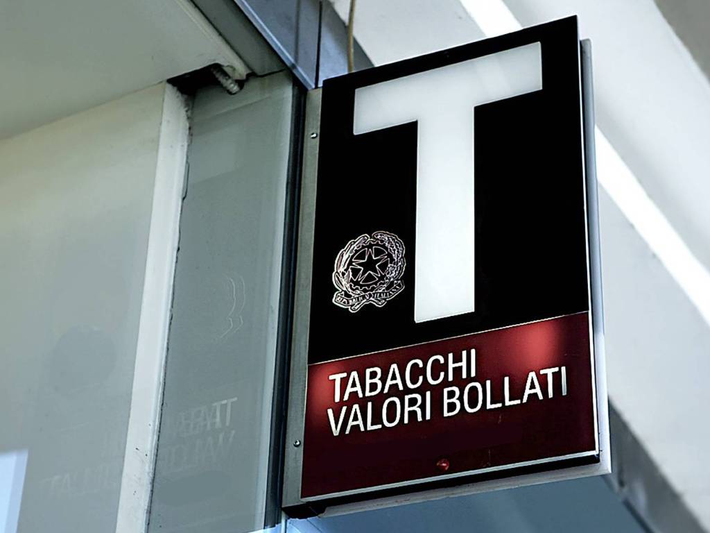 negozio in vendita a Bari in zona Murat