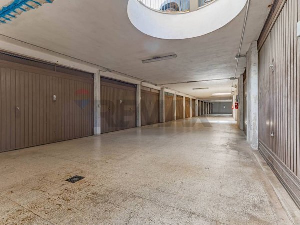 casa indipendente in vendita a Bari in zona Poggiofranco