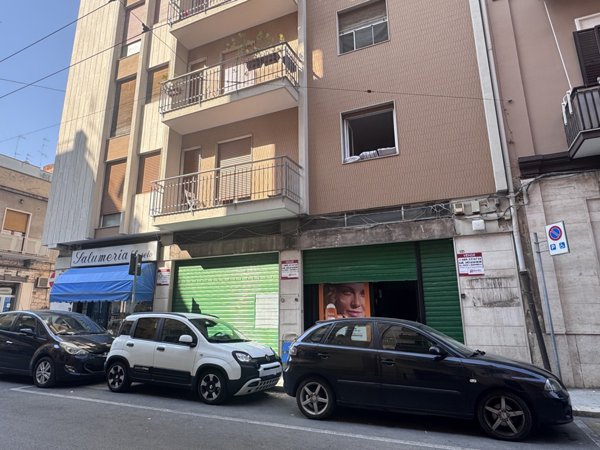 locale commerciale in vendita a Bari in zona San Pasquale