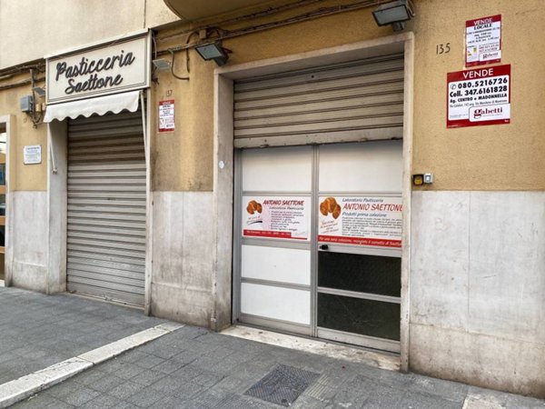 negozio in vendita a Bari in zona Madonnella