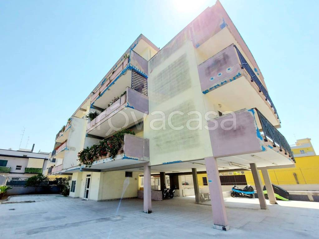 appartamento in vendita a Bari in zona Ceglie del Campo
