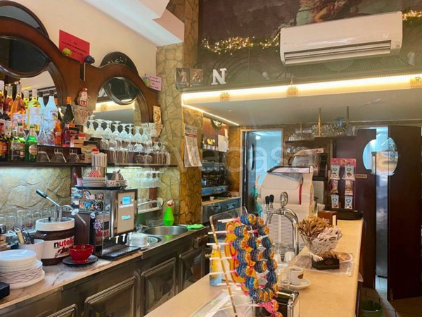 negozio in vendita a Bari in zona Murat