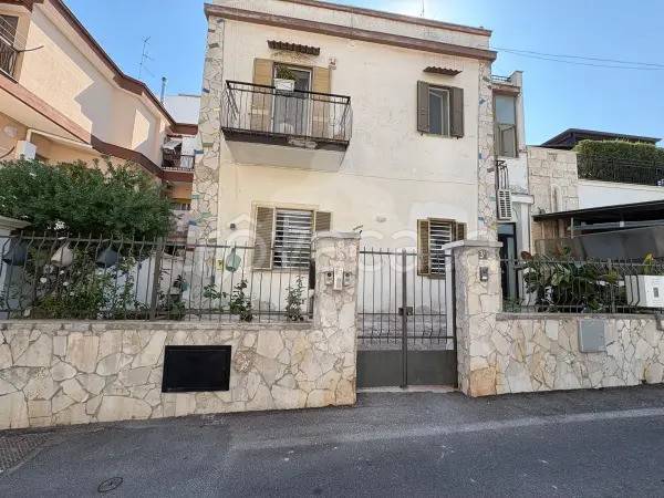 appartamento in vendita a Bari in zona Palese/Macchie