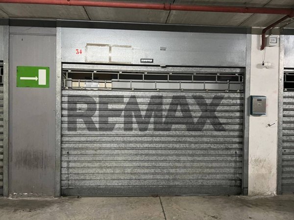 box auto in vendita a Bari in zona Poggiofranco