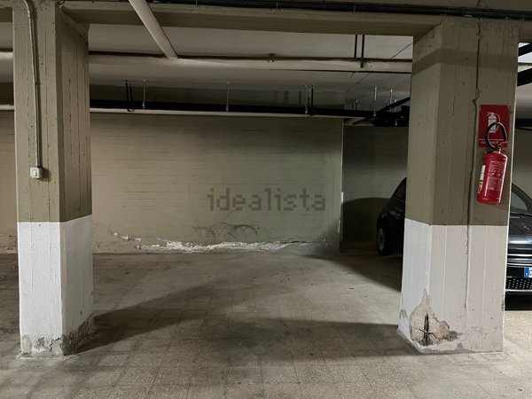 box auto in vendita a Bari in zona Poggiofranco