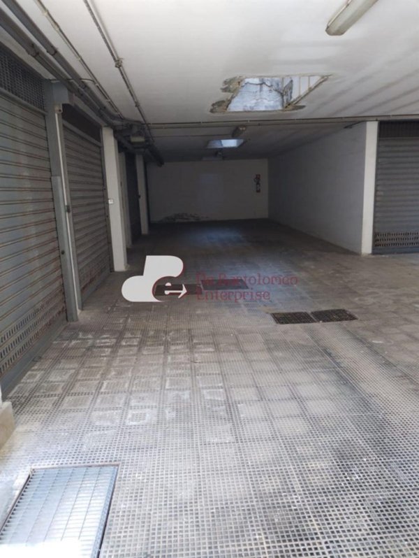 box auto in vendita a Bari in zona Marconi